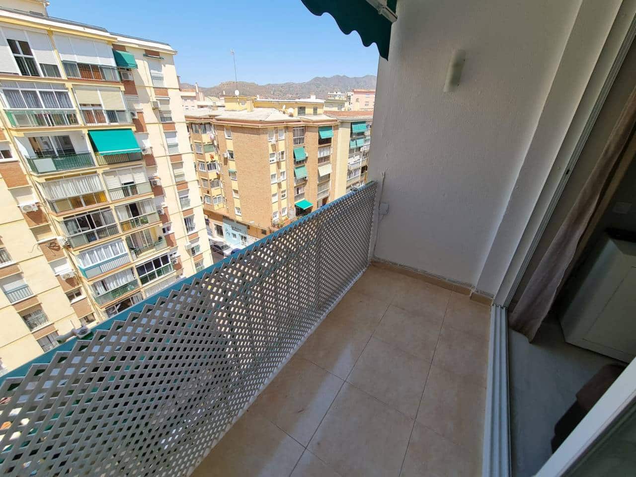 3 sovrum Lägenhet att hyra i Malaga stad - 1 300 € (Ref: 9473685)