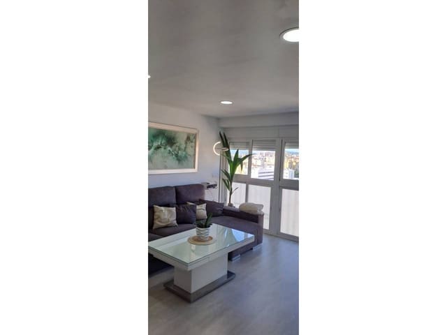 3 slaapkamer Flat te huur in Málaga stad - € 1.500 (Ref: 9474636)