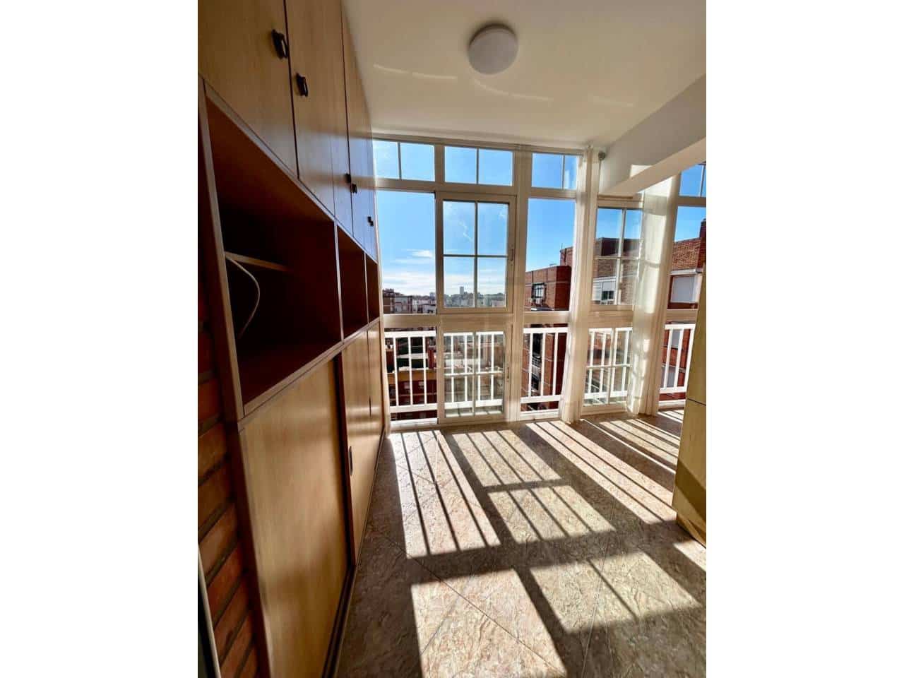 4 bedroom Flat for rent in Malaga city - € 2,000 (Ref: 9485039)