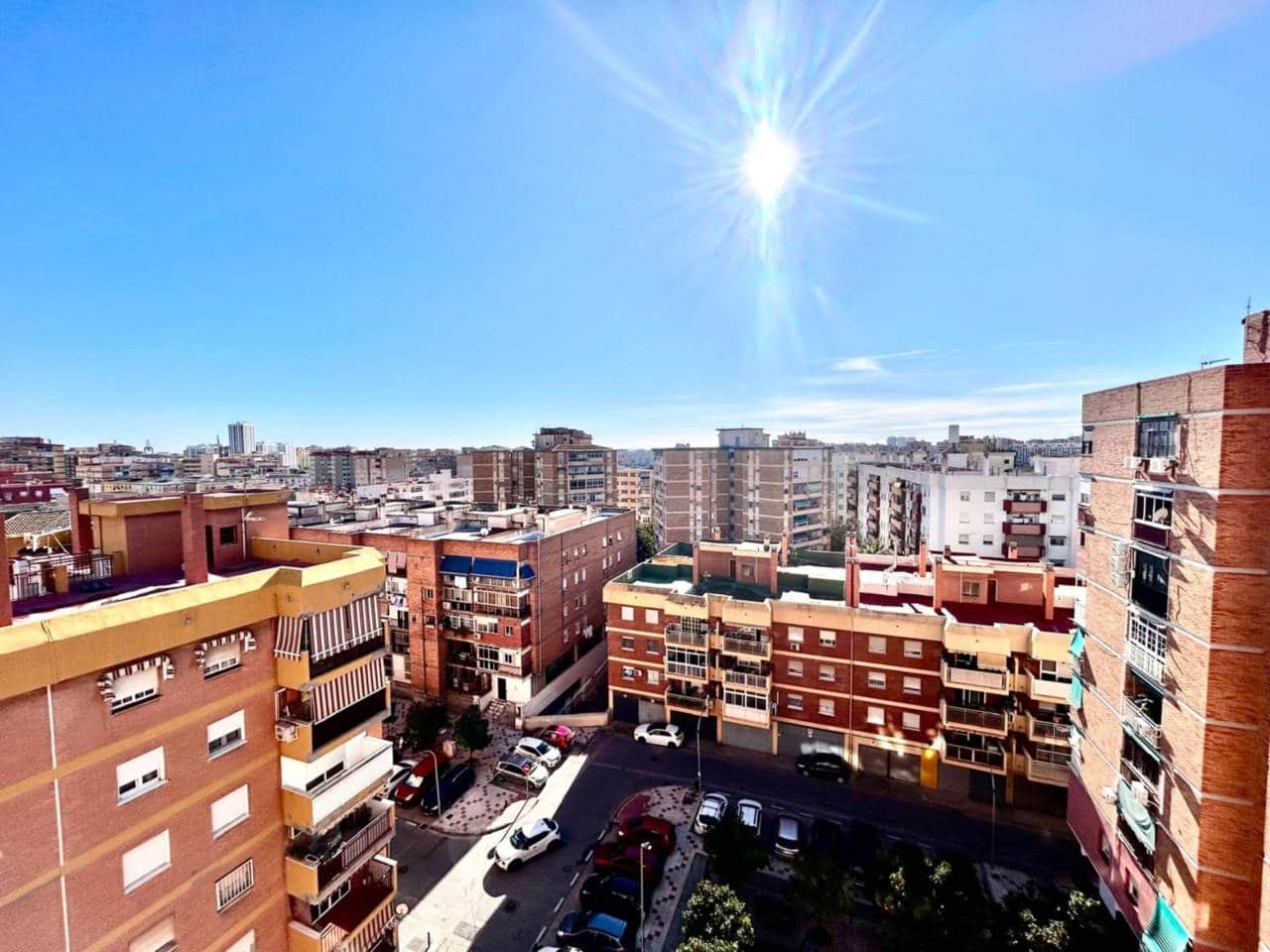 4 bedroom Flat for rent in Malaga city - € 2,000 (Ref: 9485039)