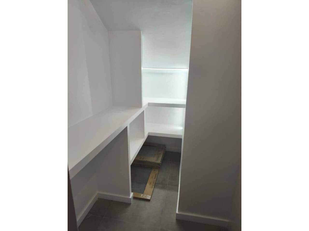 Ullakkoasunto vuokrattavana paikassa Malaga kaupunki - 900 € (Ref: 9486621)