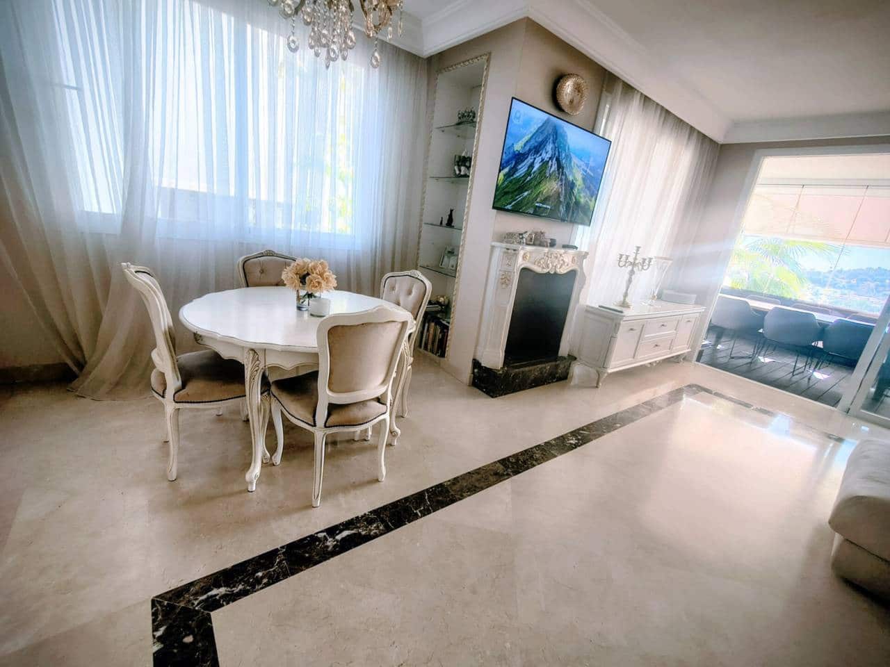 2 slaapkamer Flat te huur in Benahavis met zwembad garage - € 2.500 (Ref: 9488079)