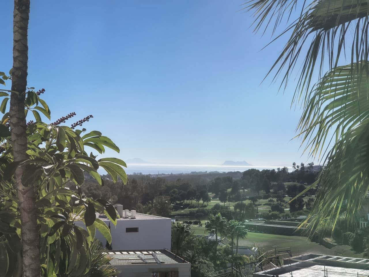 2 slaapkamer Flat te huur in Benahavis met zwembad garage - € 2.500 (Ref: 9488079)