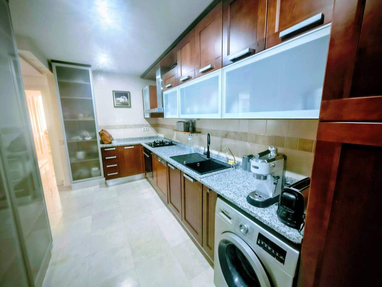 2 slaapkamer Flat te huur in Benahavis met zwembad garage - € 2.500 (Ref: 9488079)