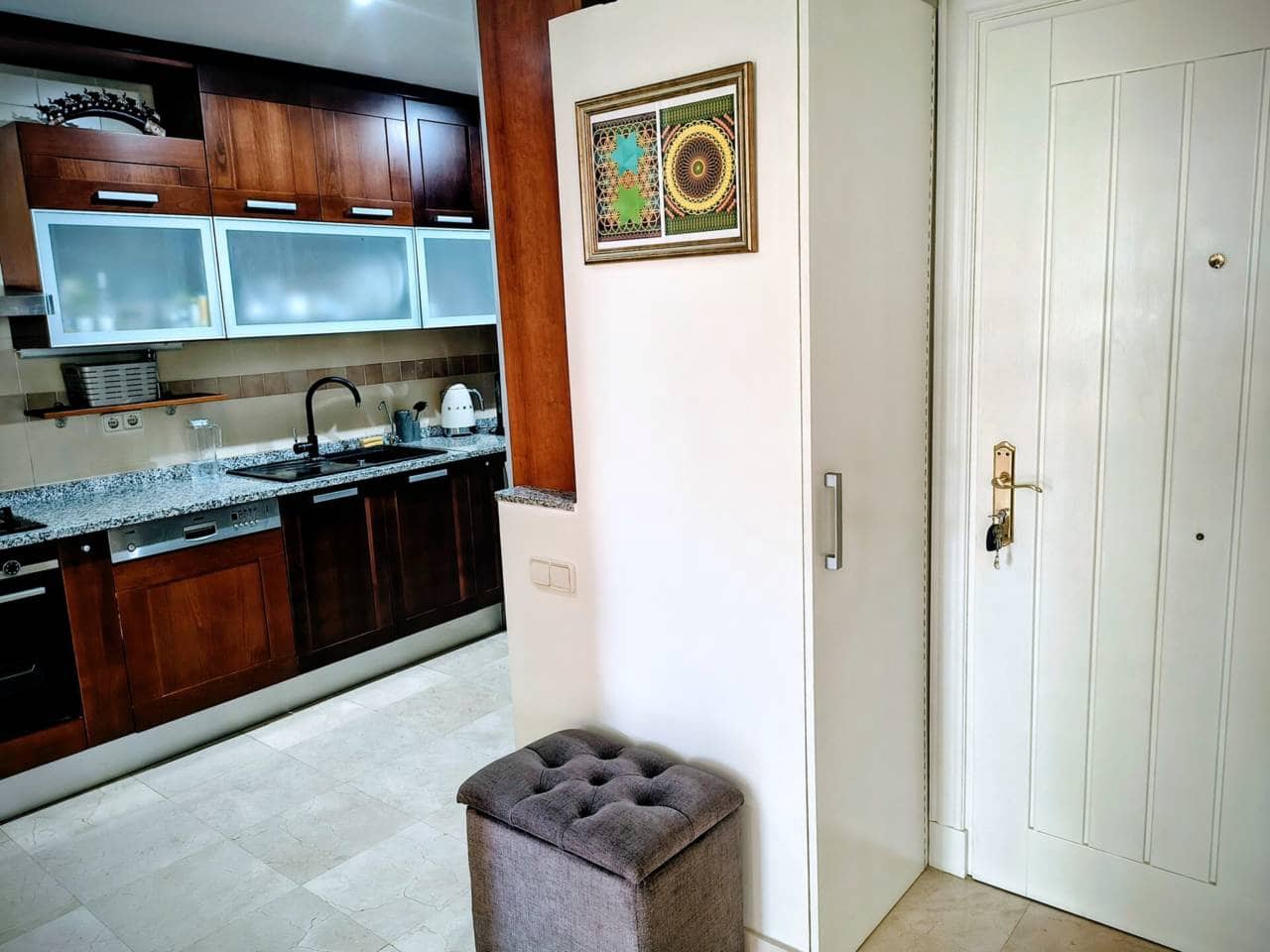 2 slaapkamer Flat te huur in Benahavis met zwembad garage - € 2.500 (Ref: 9488079)