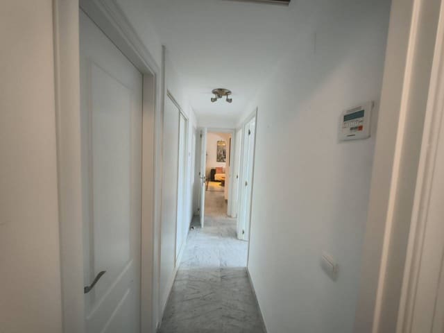 3 Zimmer Wohnung zu vermieten in Marbella mit Pool Garage - 2.800 € (Ref: 9488080)