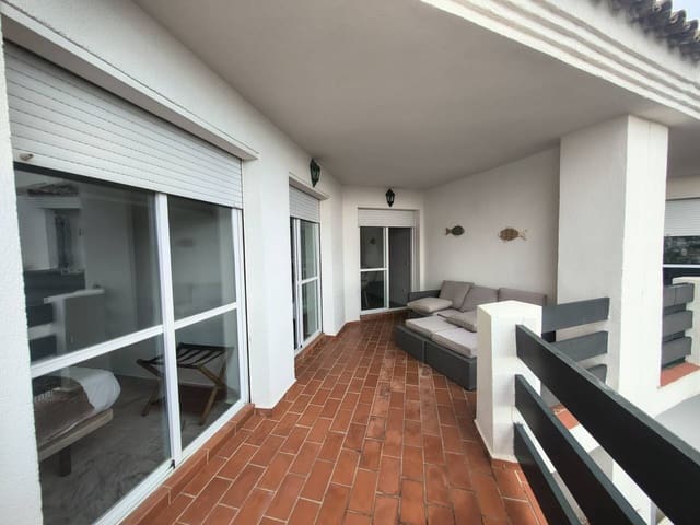 3 Zimmer Wohnung zu vermieten in Marbella mit Pool Garage - 2.800 € (Ref: 9488080)