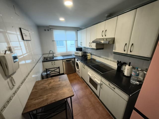 3 Zimmer Wohnung zu vermieten in Marbella mit Pool Garage - 2.800 € (Ref: 9488080)