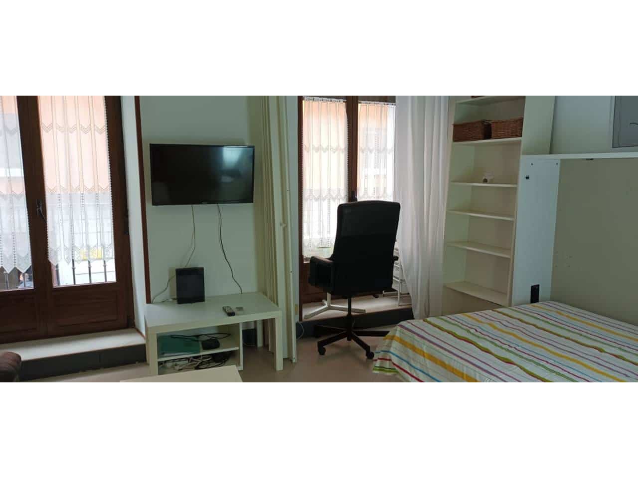 2 bedroom Flat for rent in Madrid city - € 1,395 (Ref: 9488081)