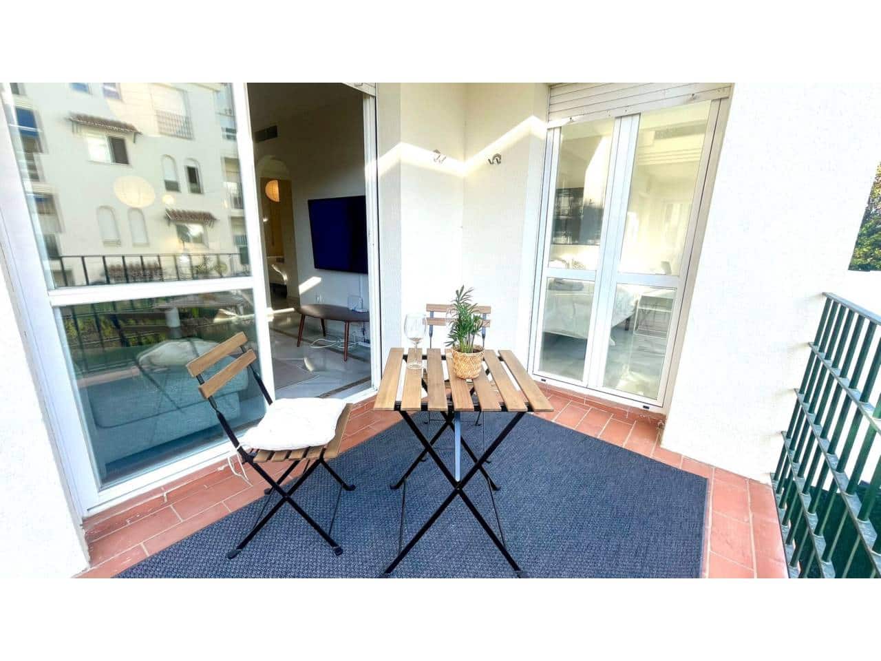 2 bedroom Flat for rent in Marbella with pool garage - € 2,500 (Ref: 9498091)