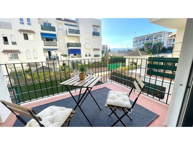 Appartement de 2 chambres à louer à Marbella avec piscine garage - 2 500 € (Ref: 9498091)