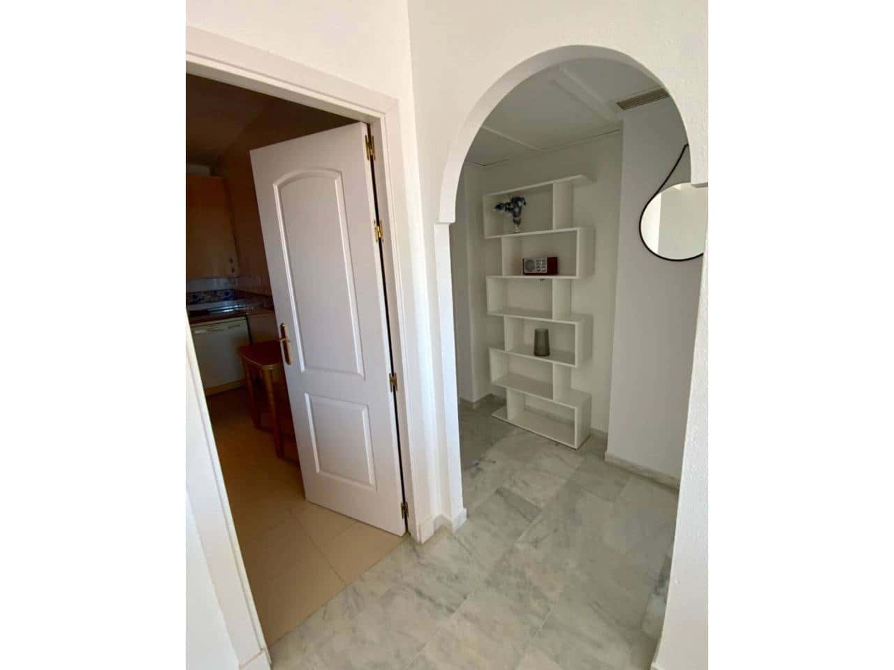 2 Zimmer Wohnung zu vermieten in Marbella mit Pool Garage - 1.650 € (Ref: 9533065)