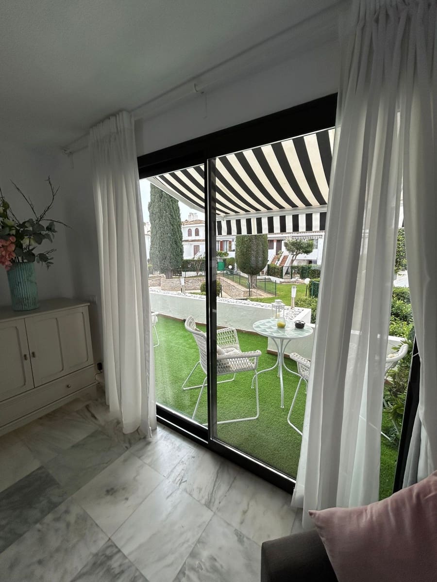 5 sypialnia Dom na sprzedaż w New Golden Mile z basenem garażem - 650 000 € (Ref: 7953267)