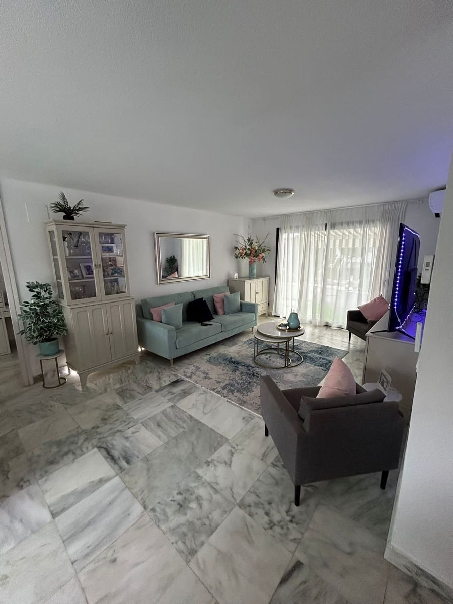 5 sypialnia Dom na sprzedaż w New Golden Mile z basenem garażem - 650 000 € (Ref: 7953267)