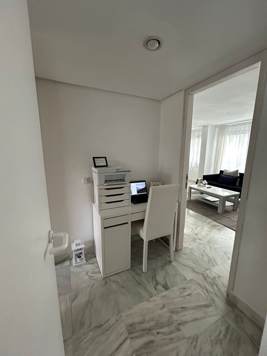 5 sypialnia Dom na sprzedaż w New Golden Mile z basenem garażem - 650 000 € (Ref: 7953267)