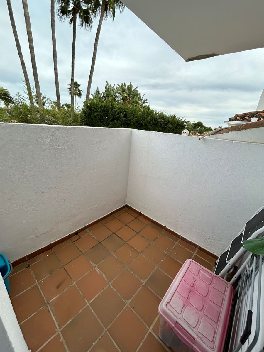 5 sypialnia Dom na sprzedaż w New Golden Mile z basenem garażem - 650 000 € (Ref: 7953267)