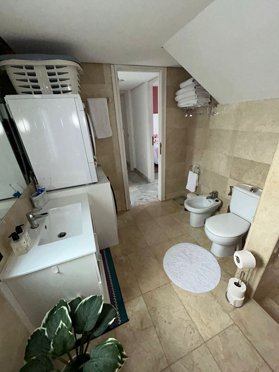 5 sypialnia Dom na sprzedaż w New Golden Mile z basenem garażem - 650 000 € (Ref: 7953267)