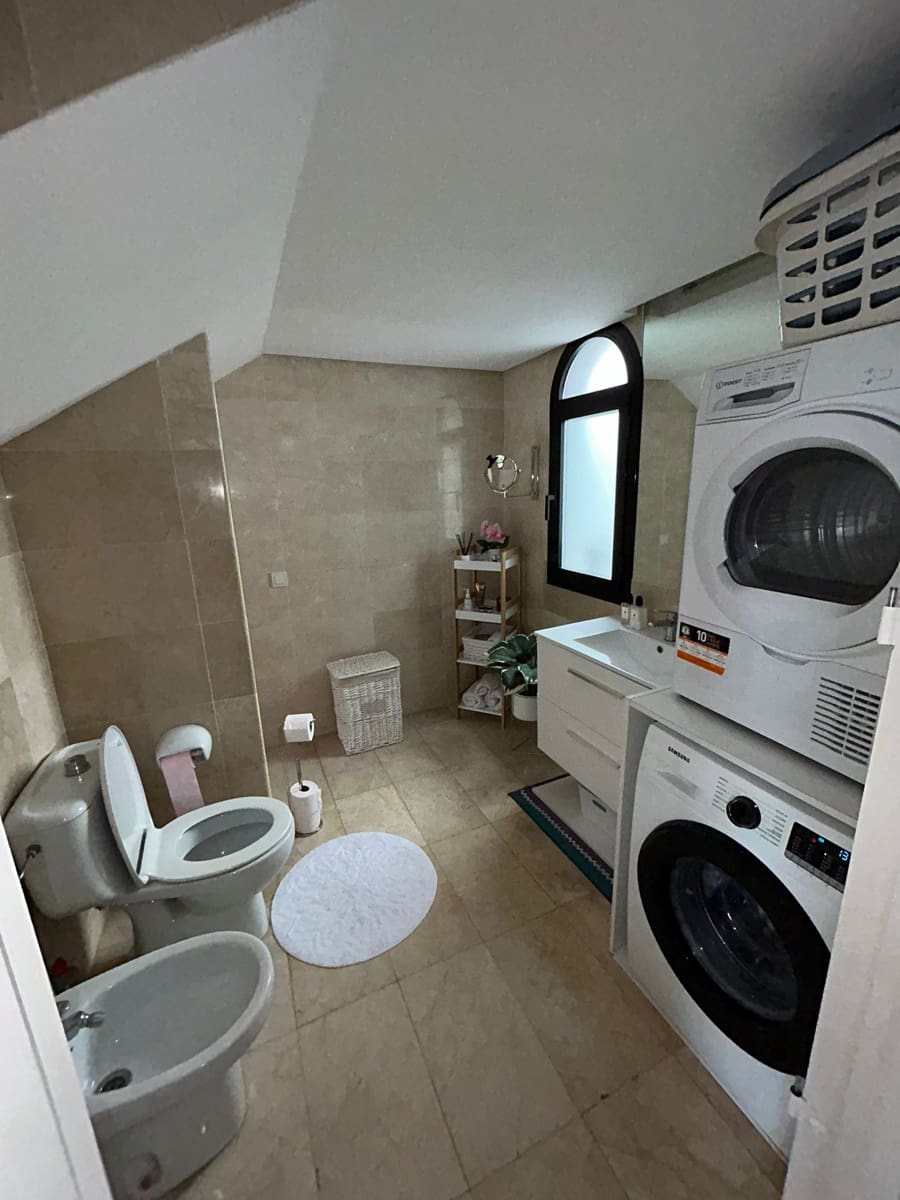 5 sypialnia Dom na sprzedaż w New Golden Mile z basenem garażem - 650 000 € (Ref: 7953267)