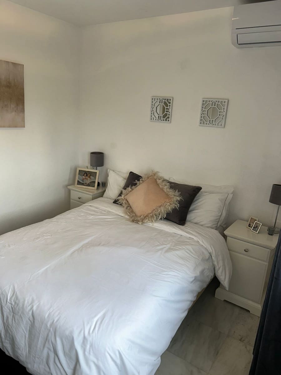 5 sypialnia Dom na sprzedaż w New Golden Mile z basenem garażem - 650 000 € (Ref: 7953267)