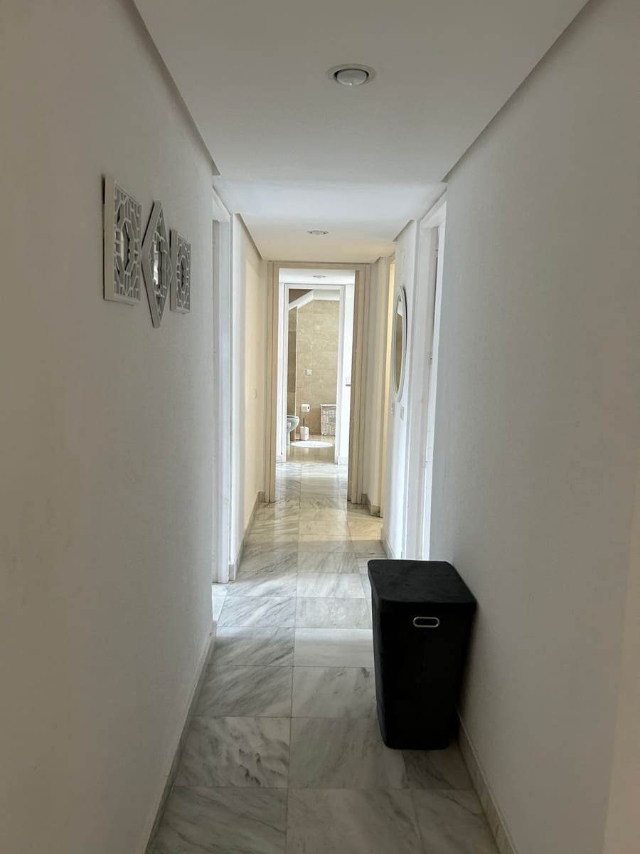 5 sypialnia Dom na sprzedaż w New Golden Mile z basenem garażem - 650 000 € (Ref: 7953267)