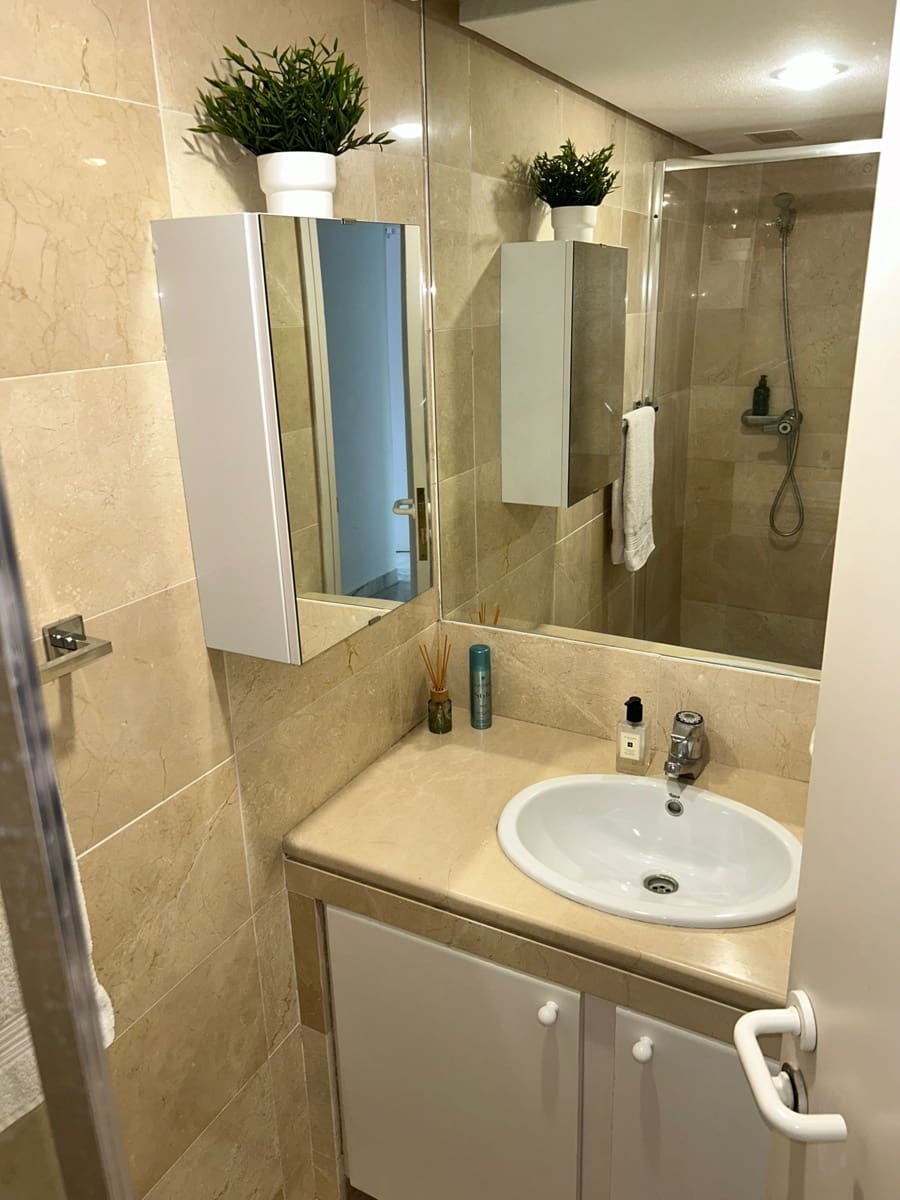 5 sypialnia Dom na sprzedaż w New Golden Mile z basenem garażem - 650 000 € (Ref: 7953267)