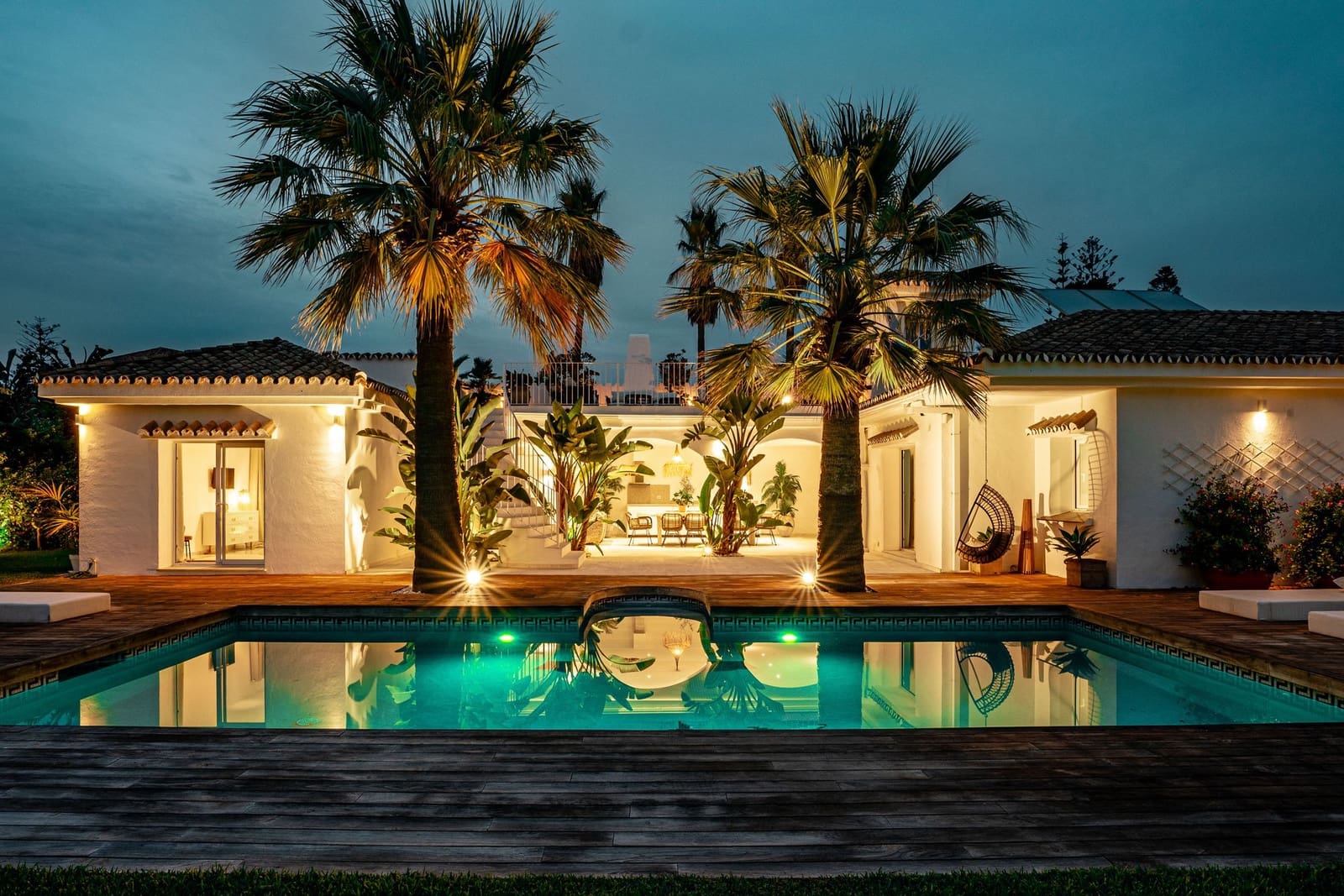5 bedroom Villa for sale in Marbella with pool garage - € 2,880,000 (Ref: 7978417)