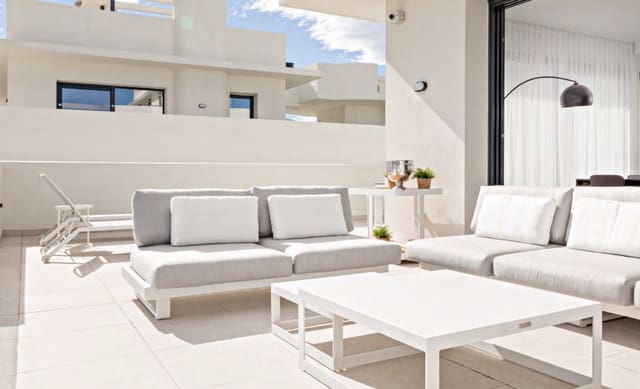 2 bedroom Apartment for sale in Marbella with pool garage - € 925,000 (Ref: 7979147)