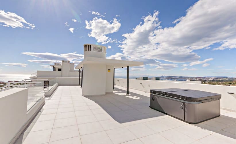 2 soverom Leilighet til salgs i Marbella med svømmebasseng garasje - € 925 000 (Ref: 7979147)