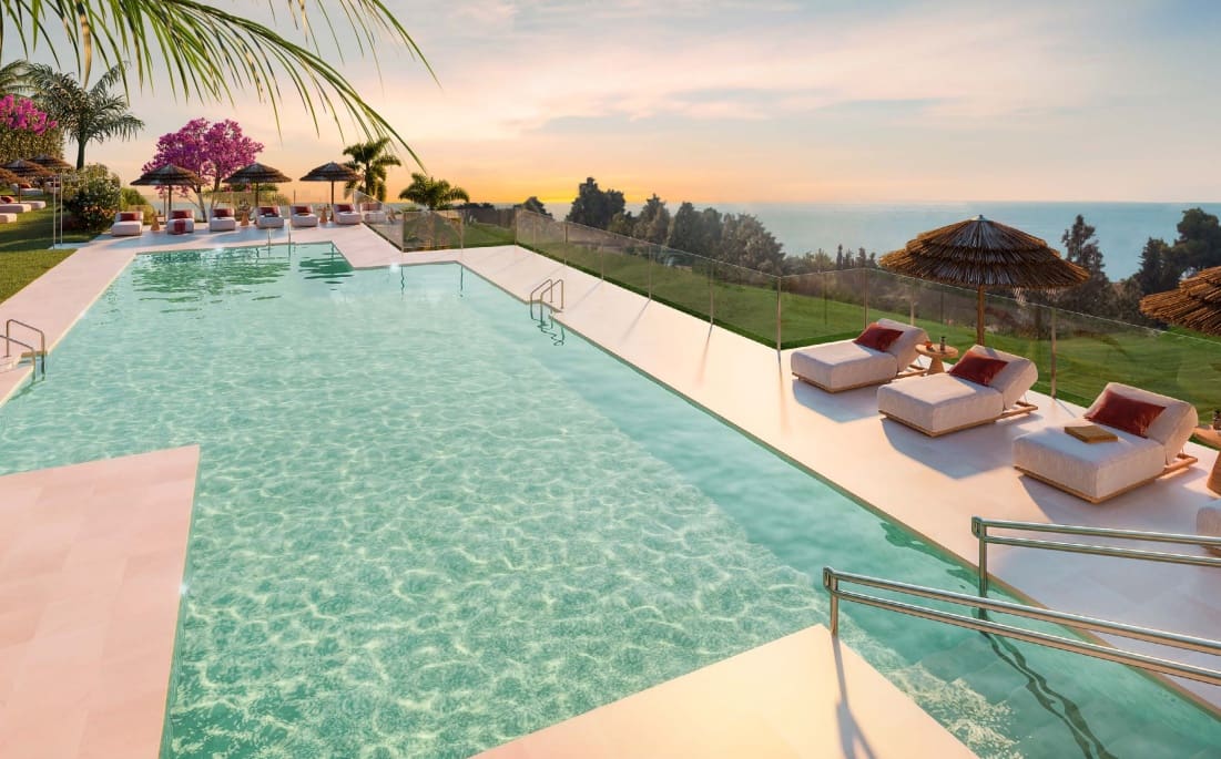 Apartment for sale in Marbella with pool garage - € 799,000 (Ref: 7985552)