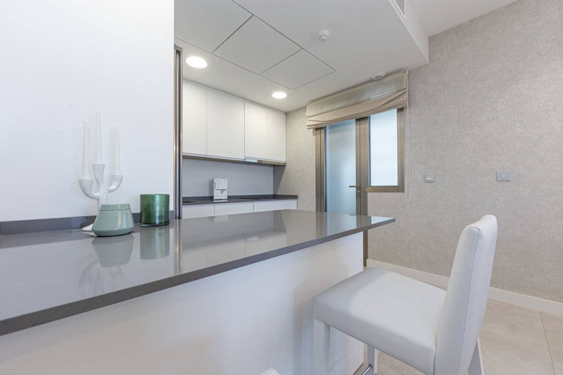 Apartment for sale in Estepona with pool garage - € 464,000 (Ref: 7985560)