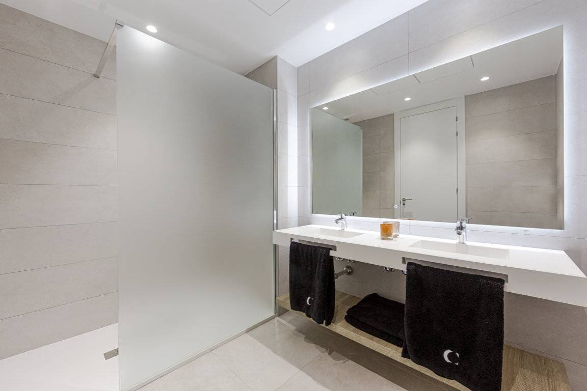 Apartment for sale in Estepona with pool garage - € 464,000 (Ref: 7985560)