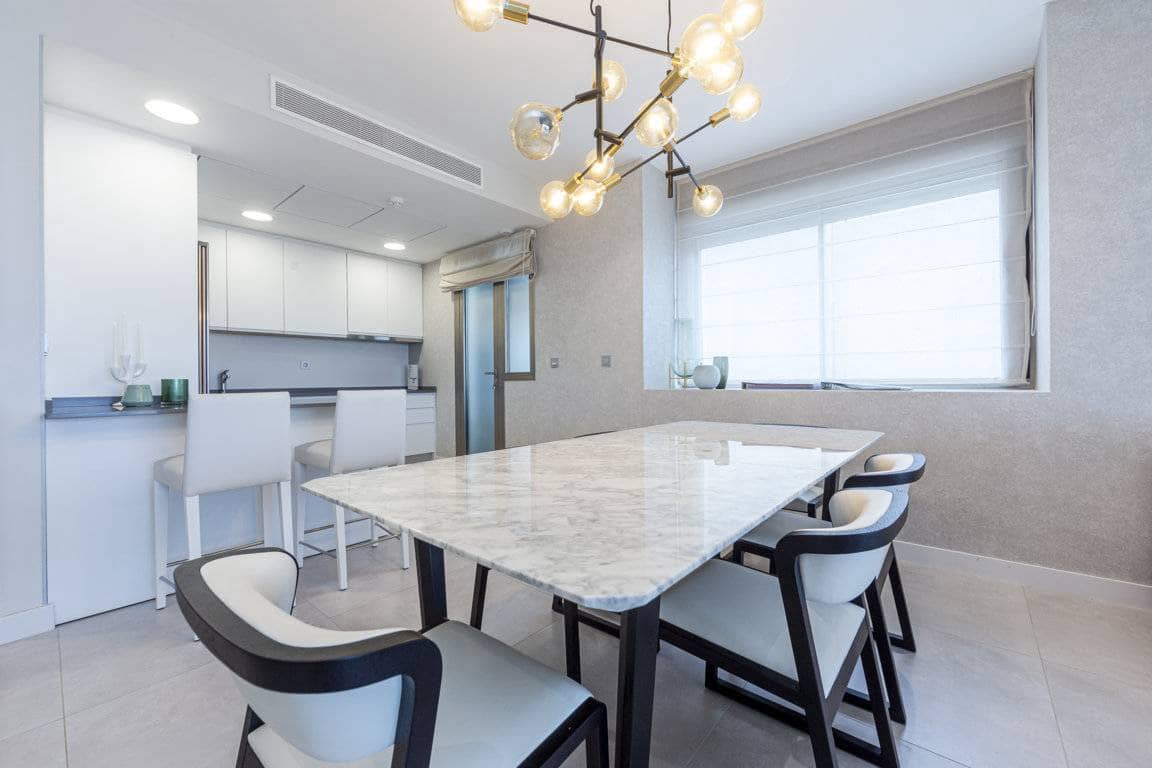 Apartment for sale in Estepona with pool garage - € 464,000 (Ref: 7985560)