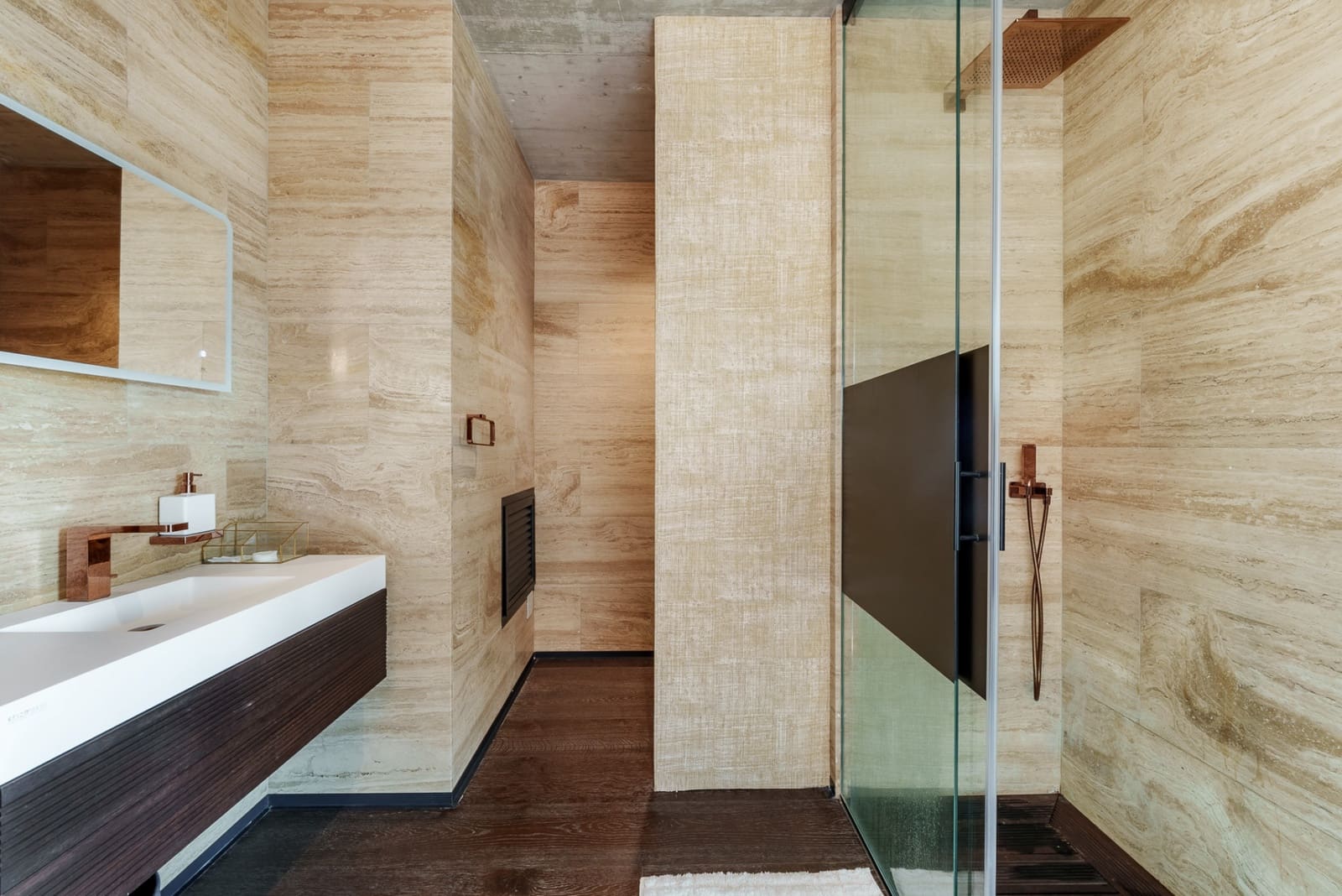 5 bedroom Villa for sale in Marbella with pool garage - € 6,750,000 (Ref: 8885606)