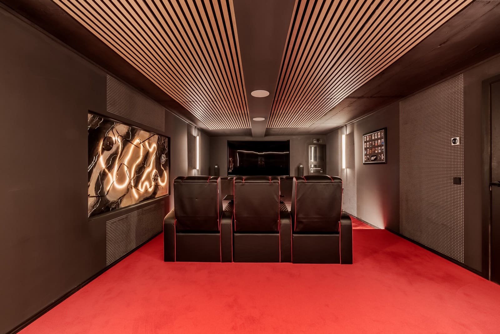 5 bedroom Villa for sale in Marbella with pool garage - € 6,750,000 (Ref: 8885606)