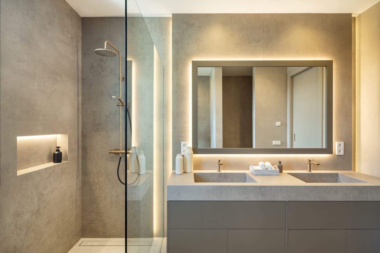 5 bedroom Villa for sale in Marbella with pool - € 5,350,000 (Ref: 8887218)