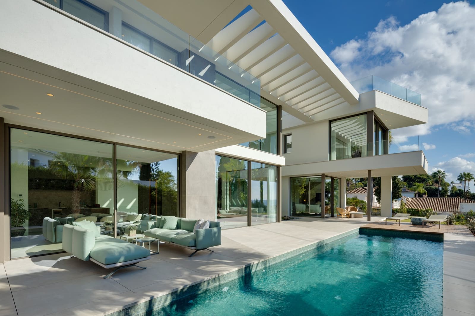 5 bedroom Villa for sale in Marbella with pool - € 5,350,000 (Ref: 8887218)