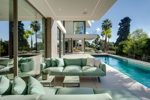 5 Zimmer Villa zu verkaufen in Marbella mit Pool - 5.350.000 € (Ref: 8887218)