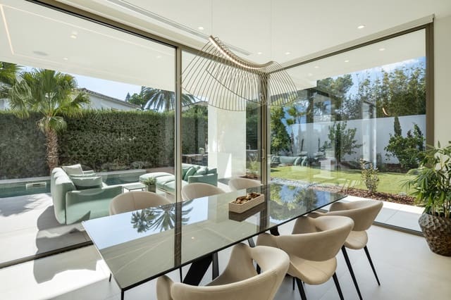 5 Zimmer Villa zu verkaufen in Marbella mit Pool - 5.350.000 € (Ref: 8887218)