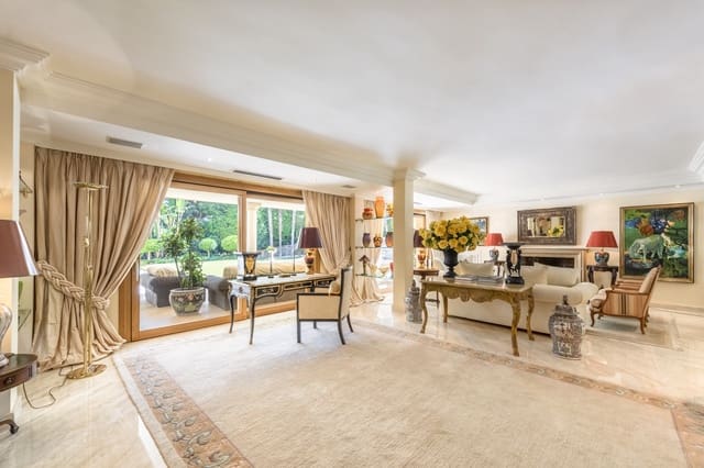 4 chambre Villa/Maison à vendre à Nueva Andalucia, Marbella avec piscine garage - 3 295 000 € (Ref: 8887256)