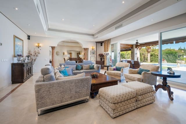 7 Zimmer Villa zu verkaufen in Nueva Andalucia, Marbella mit Pool - 5.850.000 € (Ref: 8896092)