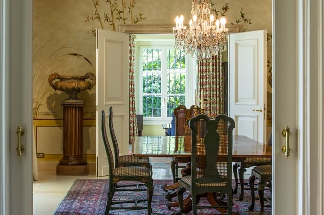 7 sypialnia Willa na sprzedaż w Los Monteros, Marbella z basenem garażem - 10 700 000 € (Ref: 8902843)