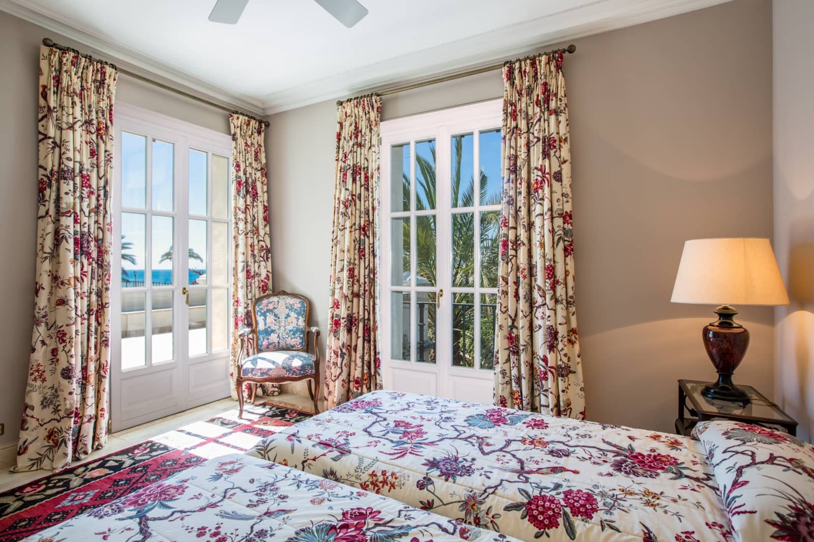 7 sypialnia Willa na sprzedaż w Los Monteros z basenem garażem - 10 700 000 € (Ref: 8902843)