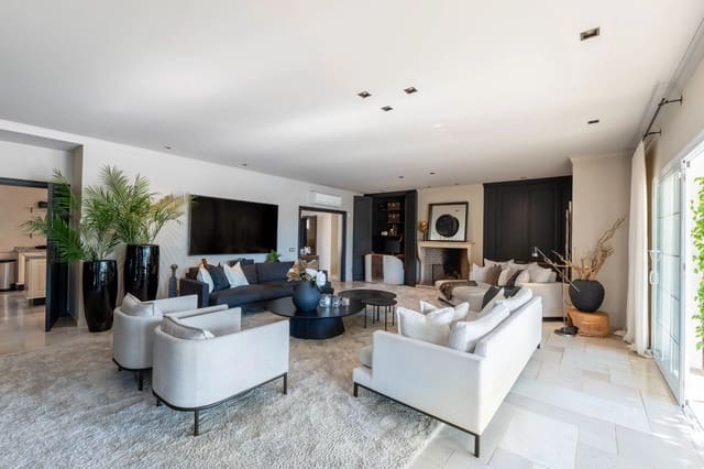 6 Zimmer Villa zu verkaufen in Nueva Andalucia, Marbella mit Pool Garage - 4.500.000 € (Ref: 8921016)