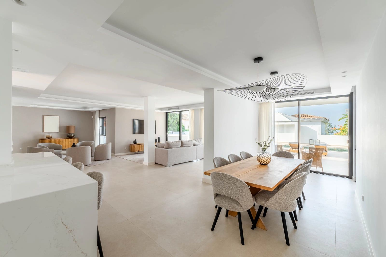 5 bedroom Villa for sale in Marbella with pool garage - € 3,295,000 (Ref: 8923227)