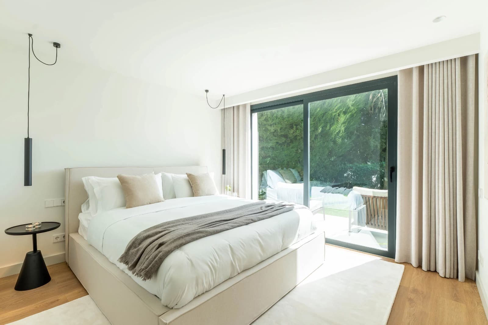 4 bedroom Villa for sale in Nueva Andalucia with pool garage - € 2,950,000 (Ref: 8923321)