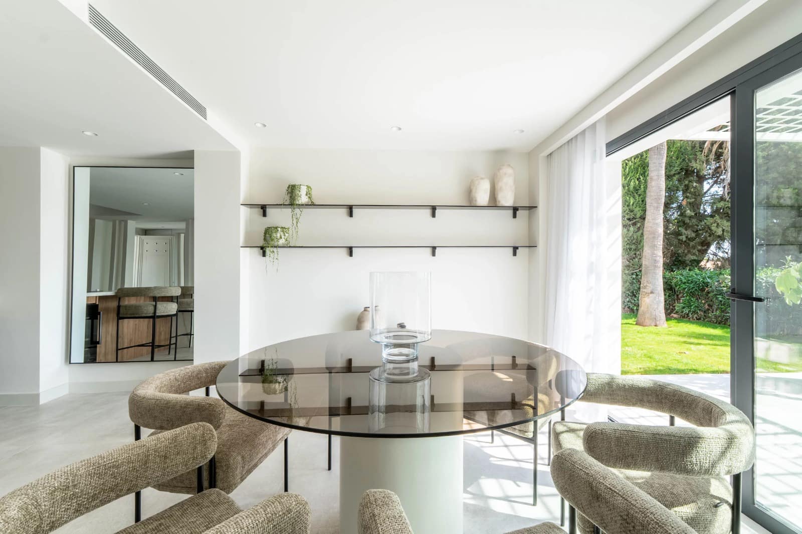 4 bedroom Villa for sale in Nueva Andalucia with pool garage - € 2,950,000 (Ref: 8923321)