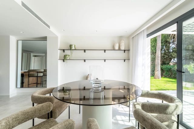 4 Zimmer Villa zu verkaufen in Nueva Andalucia, Marbella mit Pool Garage - 2.950.000 € (Ref: 8923321)