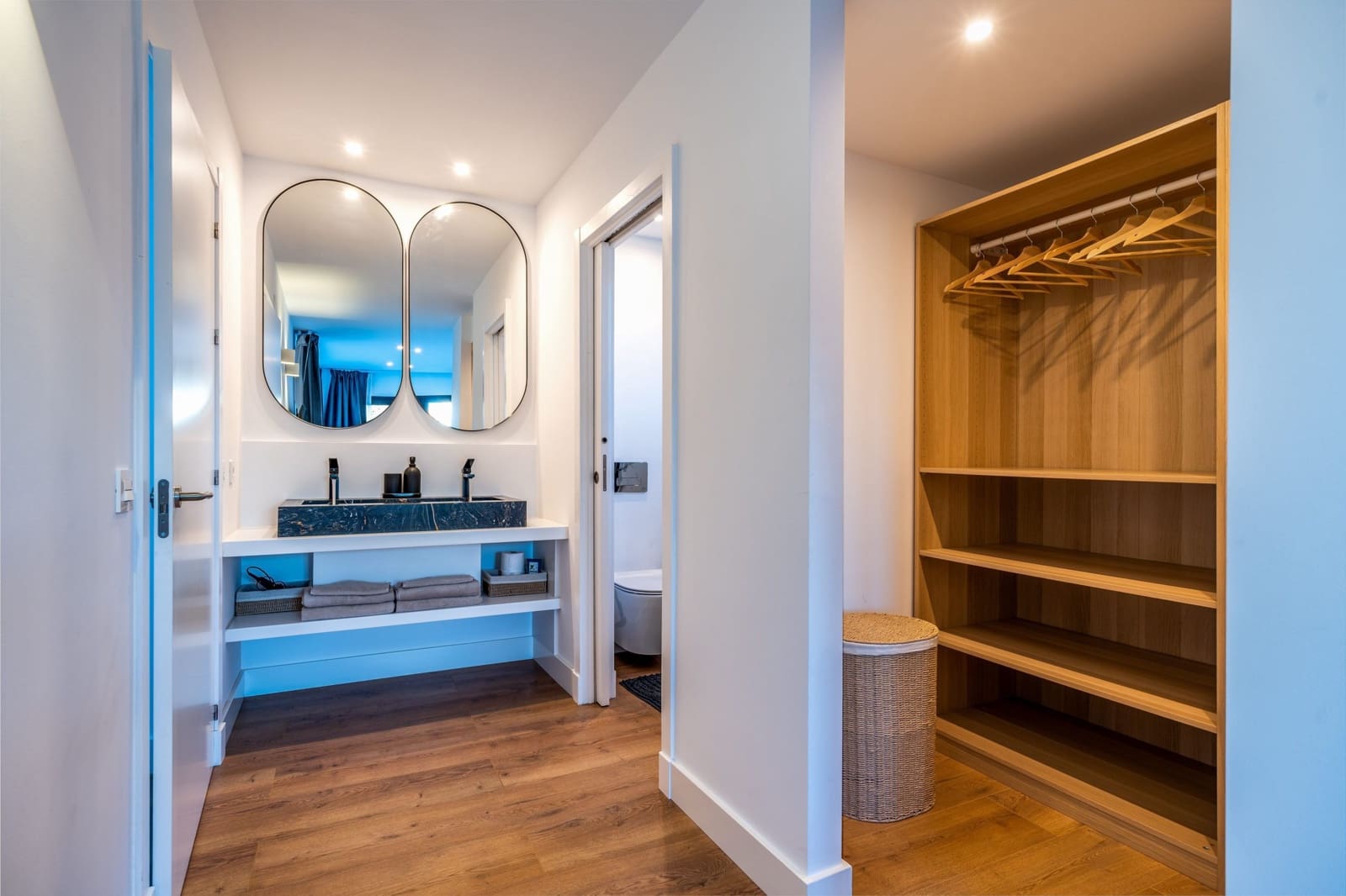 3 bedroom Villa for sale in Nueva Andalucia with pool garage - € 1,595,000 (Ref: 8923391)