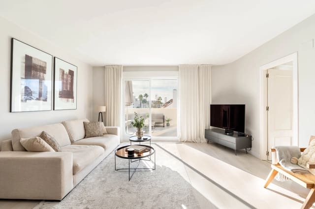 3 chambre Villa/Maison à vendre à Nueva Andalucía, Almería ville avec garage - 669 000 € (Ref: 8925964)