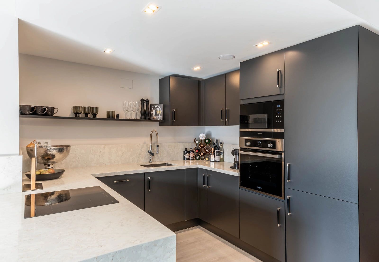 3 soverom Villa til salgs i Almeria by med garasje - € 669 000 (Ref: 8925964)